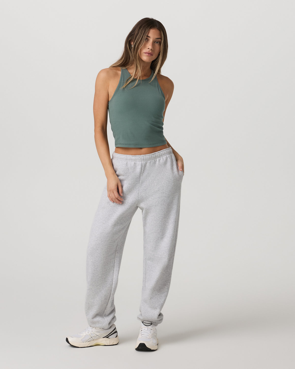 Pose Plyo Tank Women's Agate Green Performance Tank Top | Vuori US