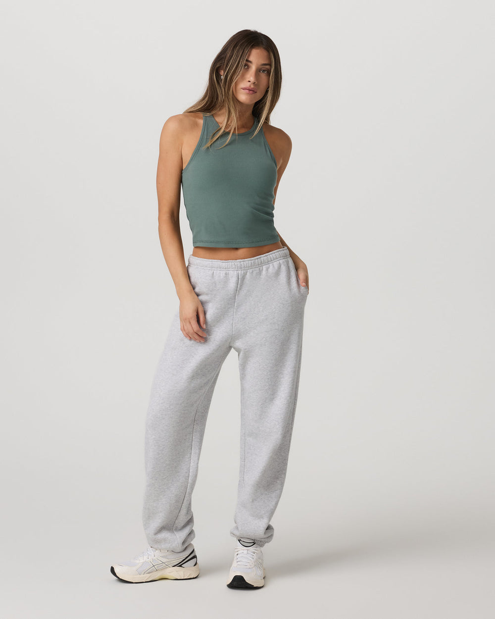 Pose Plyo Tank Women's Agate Green Performance Tank Top | Vuori US