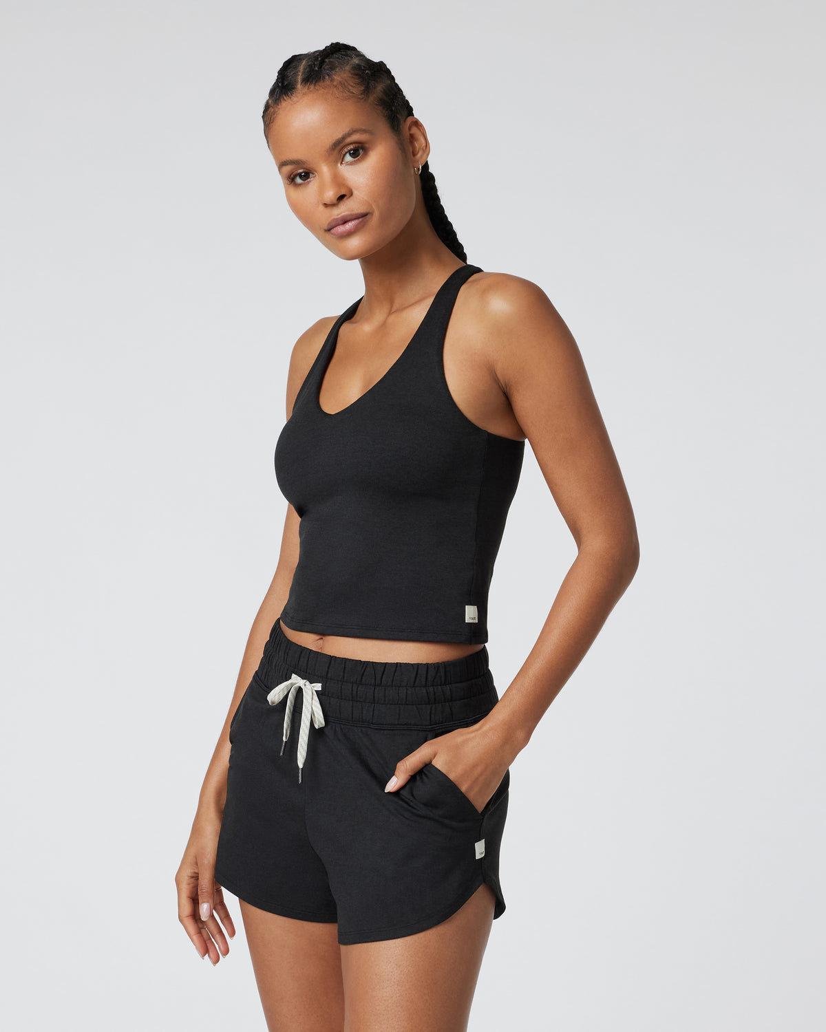 Halo Performance Crop 2.0 Black Heather Tank | Vuori On sale