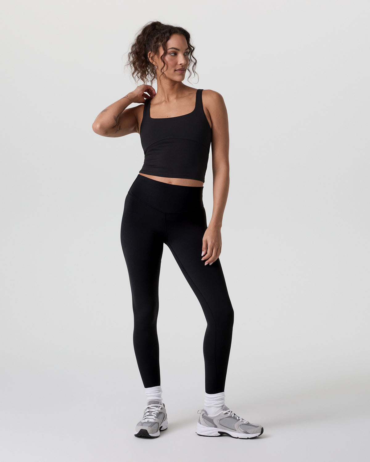 Vuori AllTheForm™ Support Tank Black | Vuori Outlet
