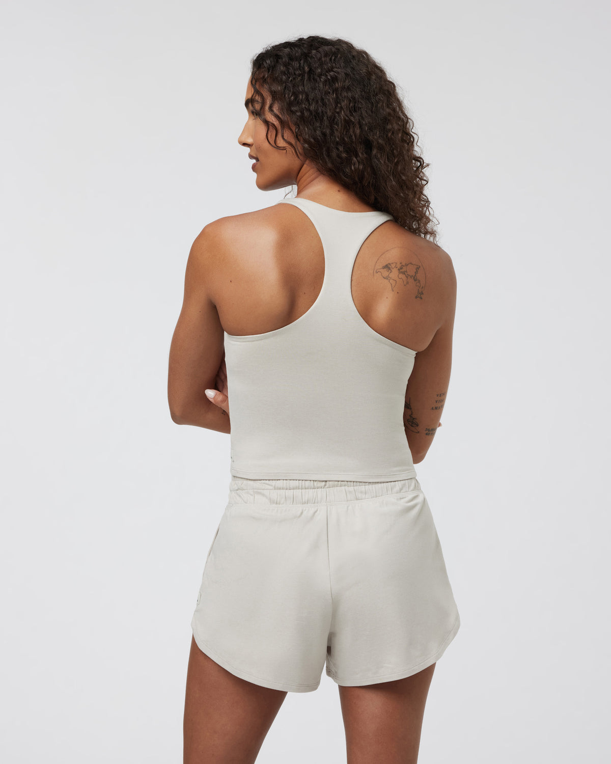 Halo Performance Crop 2.0 Ecru Heather Tank | Vuori US