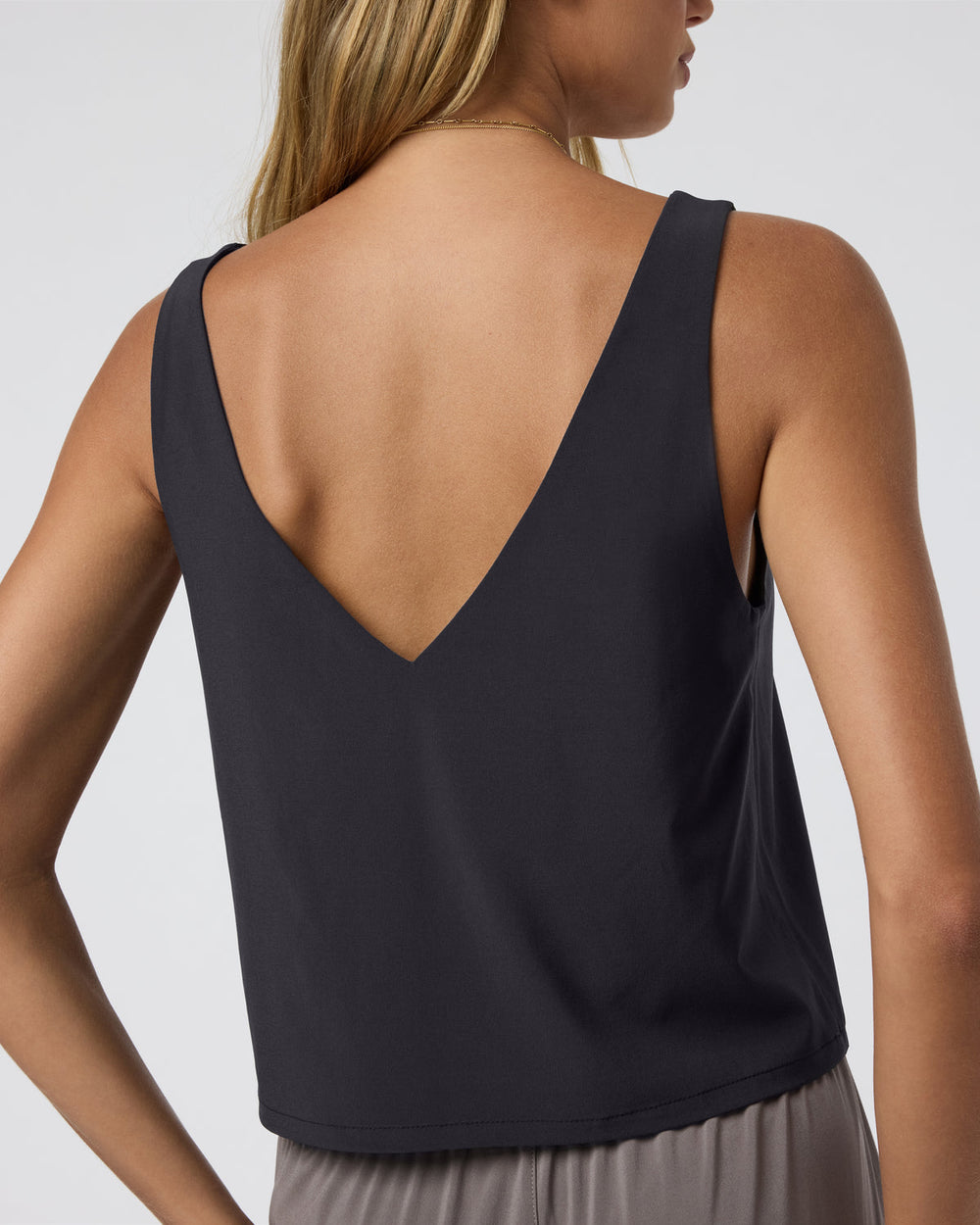 Villa Cropped Tank Black | Vuori Discount