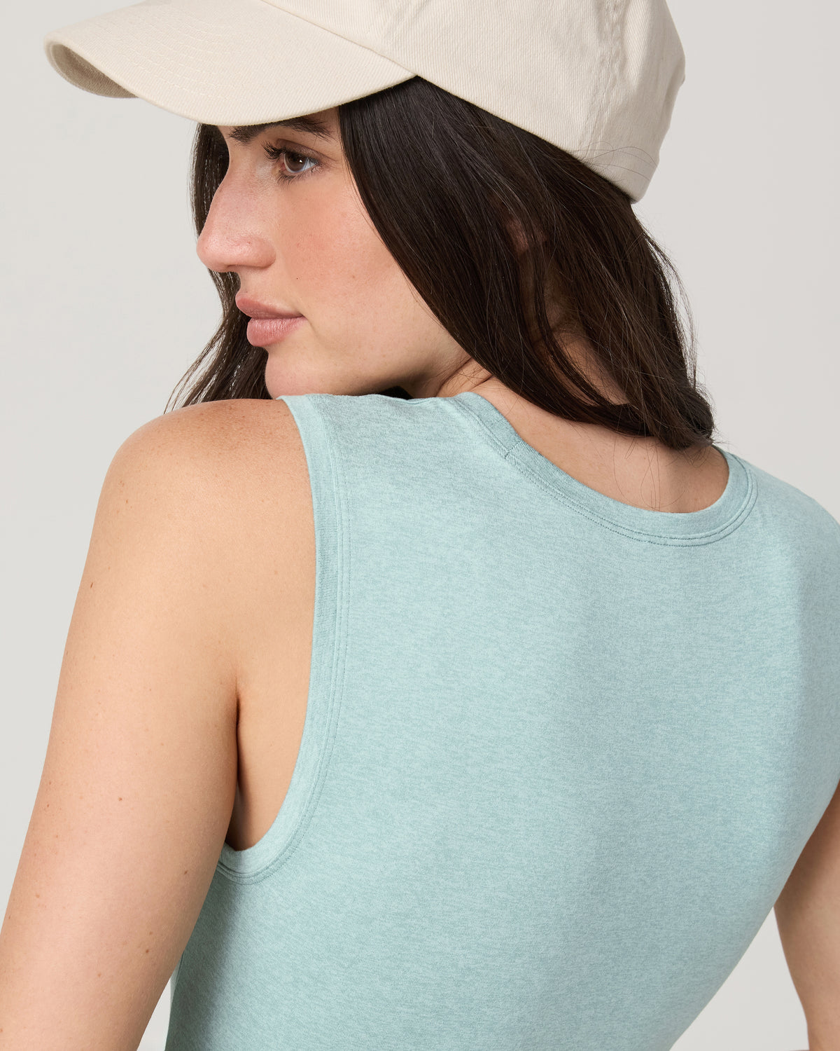 Halo Scoop Tank Women's Sea Spray Heather Tank Top | Vuori Online