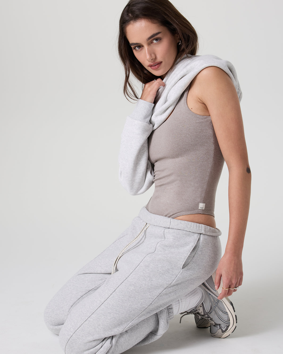 Sleeveless Halo Bodysuit Cobblestone Heather | Vuori Online