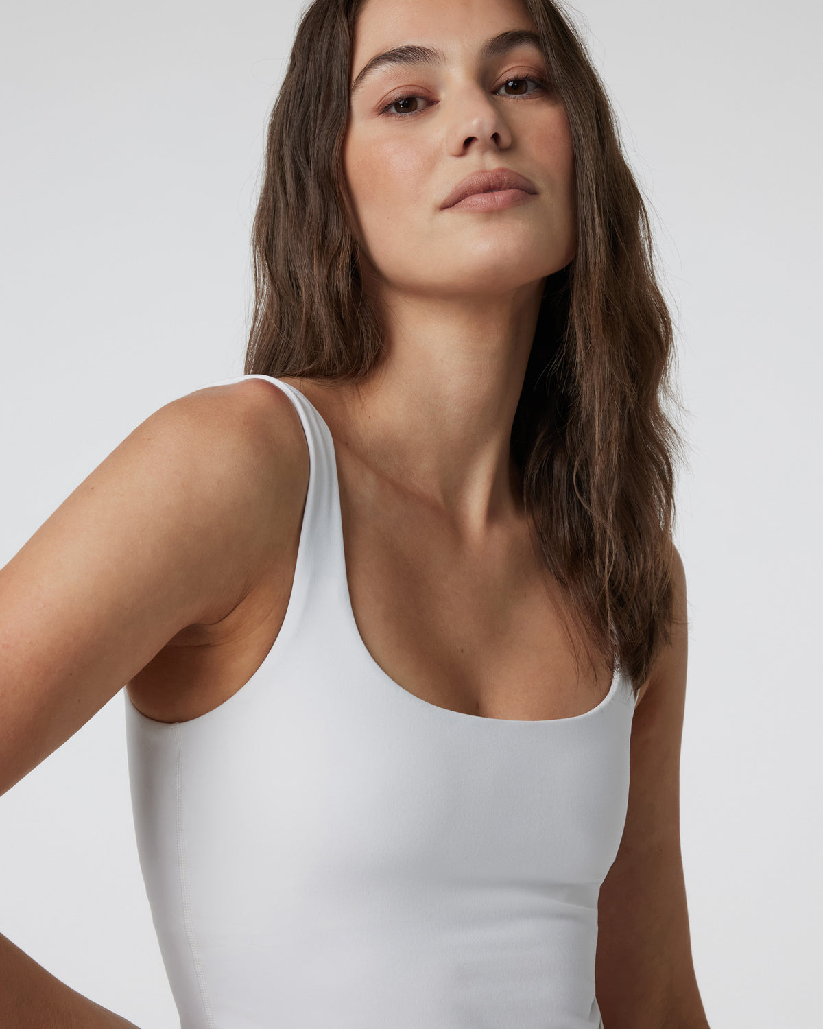Daily Crop Women's White Crop Tank Top | Vuori Clothing