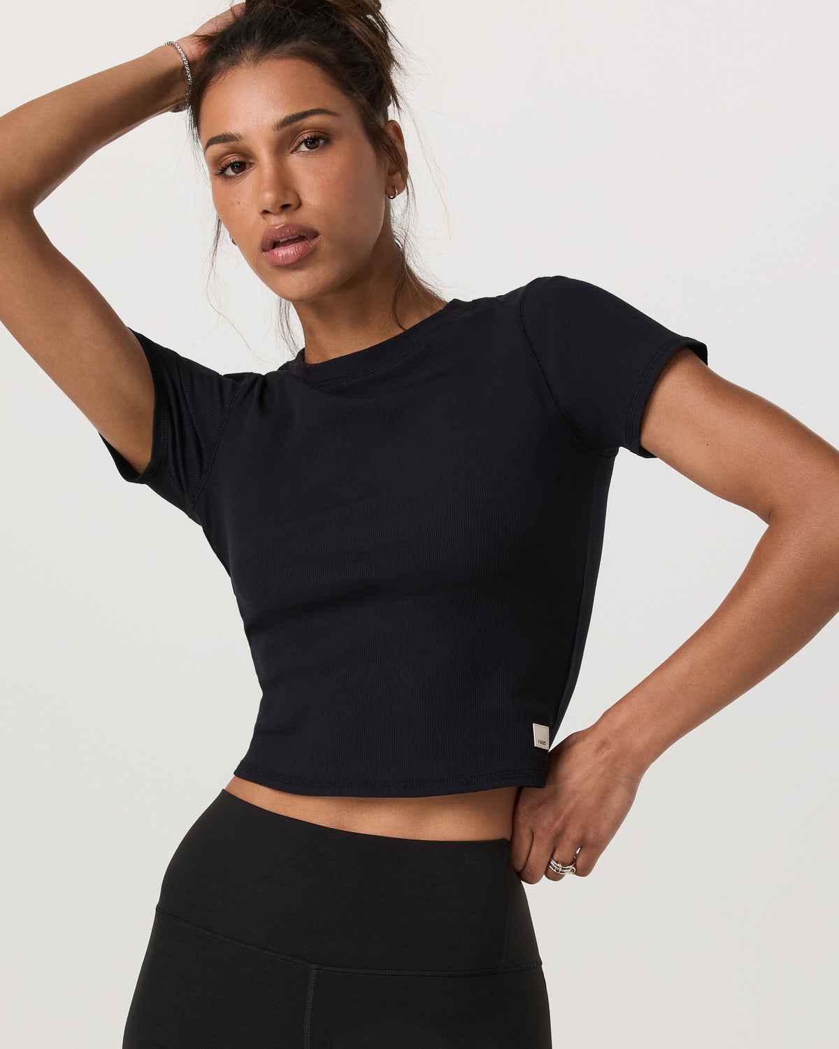 Pose Fitted Tee Women's Black Fitted Shirt | Vuori Sale