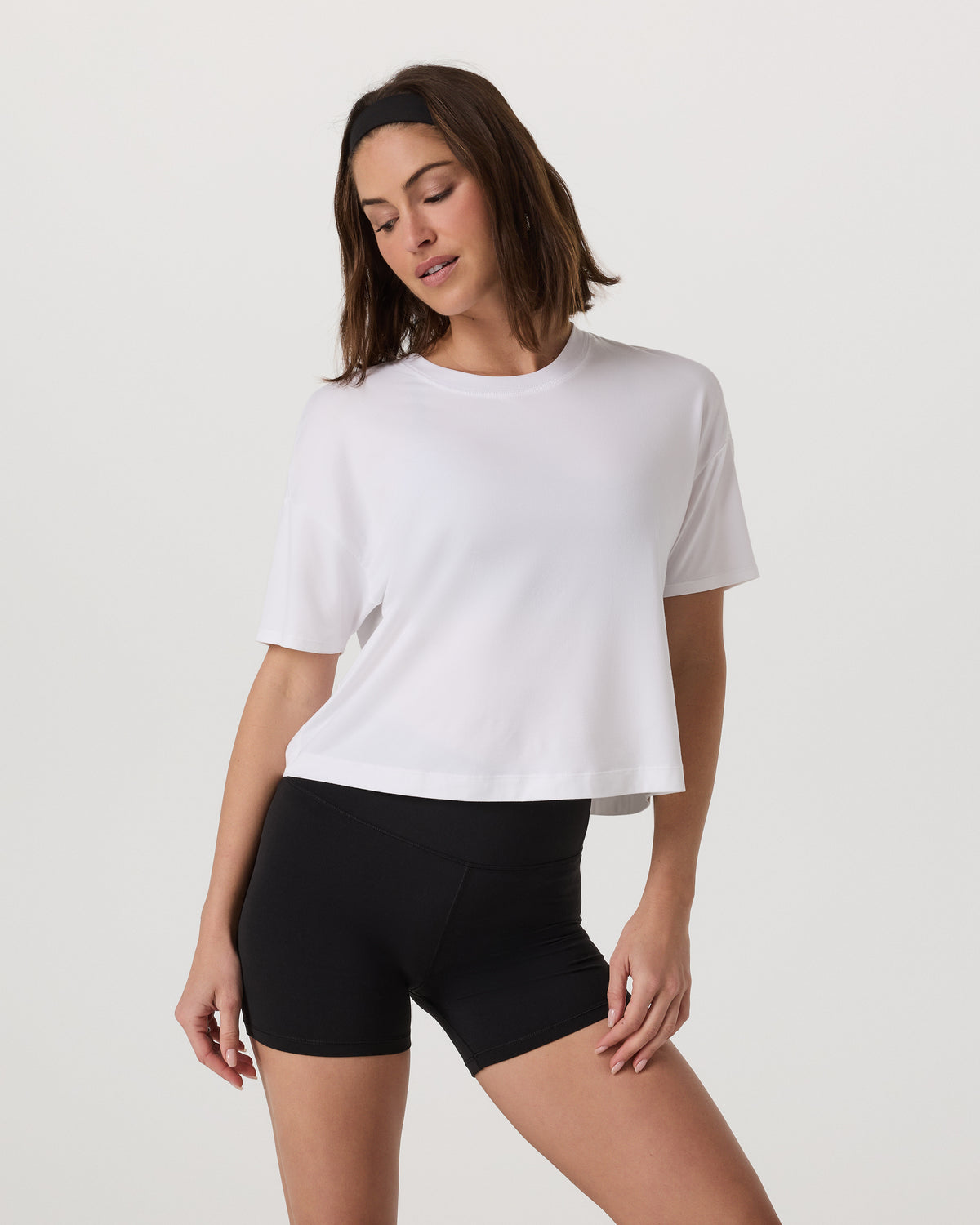 Energy Tee Women's White Oversized Tee | Vuori Clothing