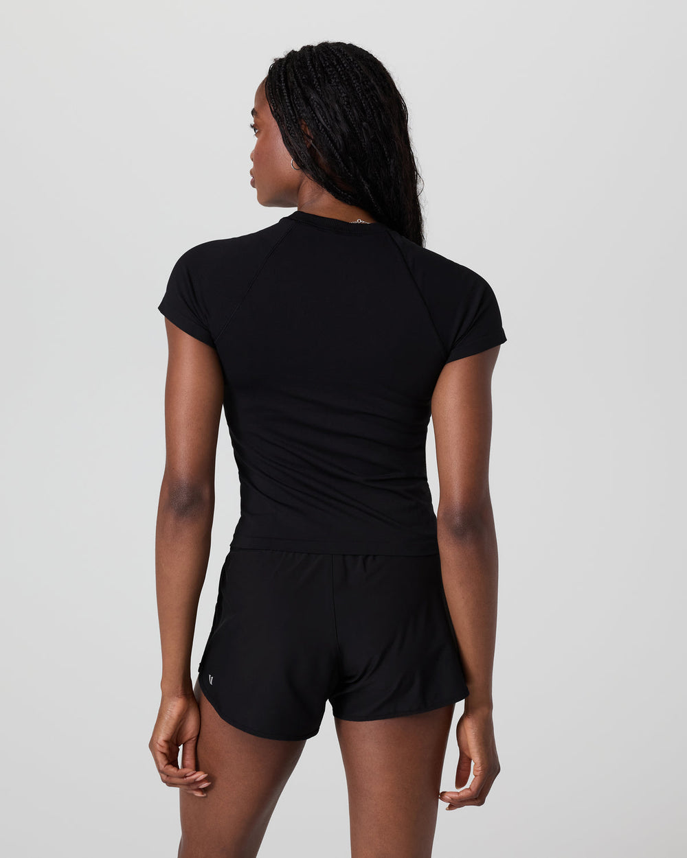 Short Sleeve Seamless Surge Tee Black | Vuori Outlet