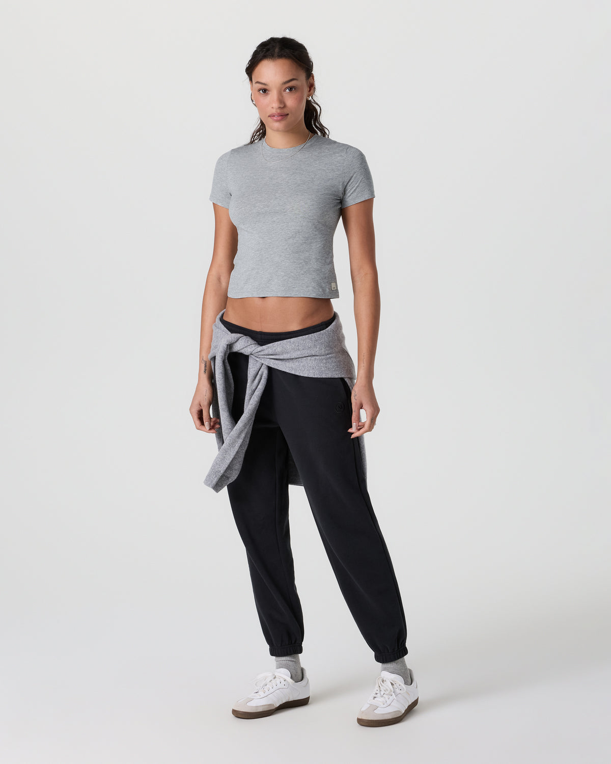 Feather Baby Tee Light Heather Grey | Vuori