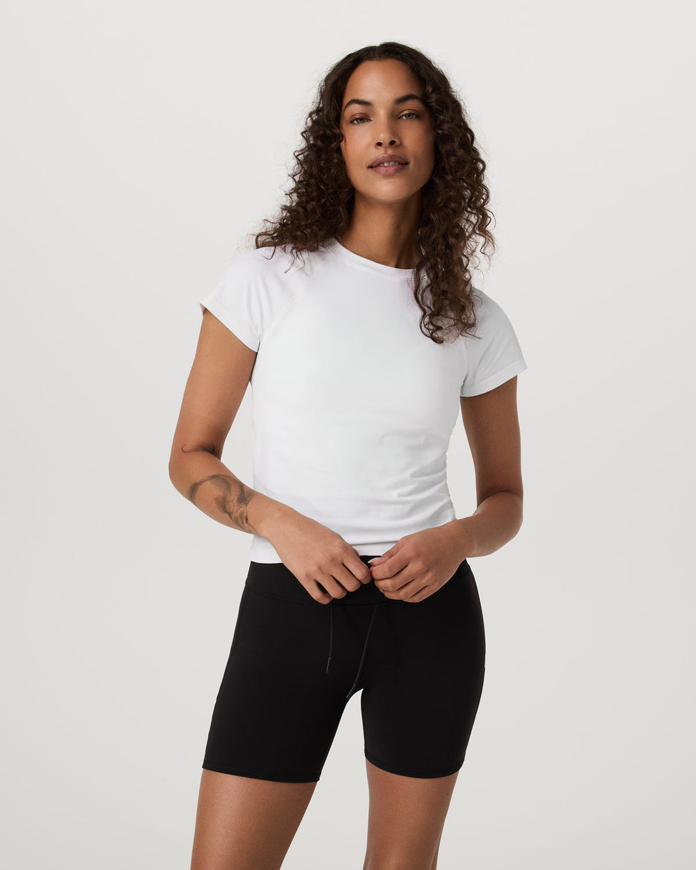 Short Sleeve Seamless Surge Tee White | Vuori US