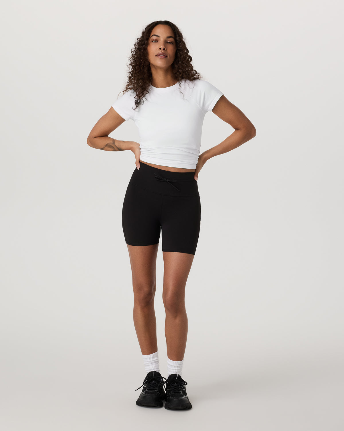 Short Sleeve Seamless Surge Tee White | Vuori US