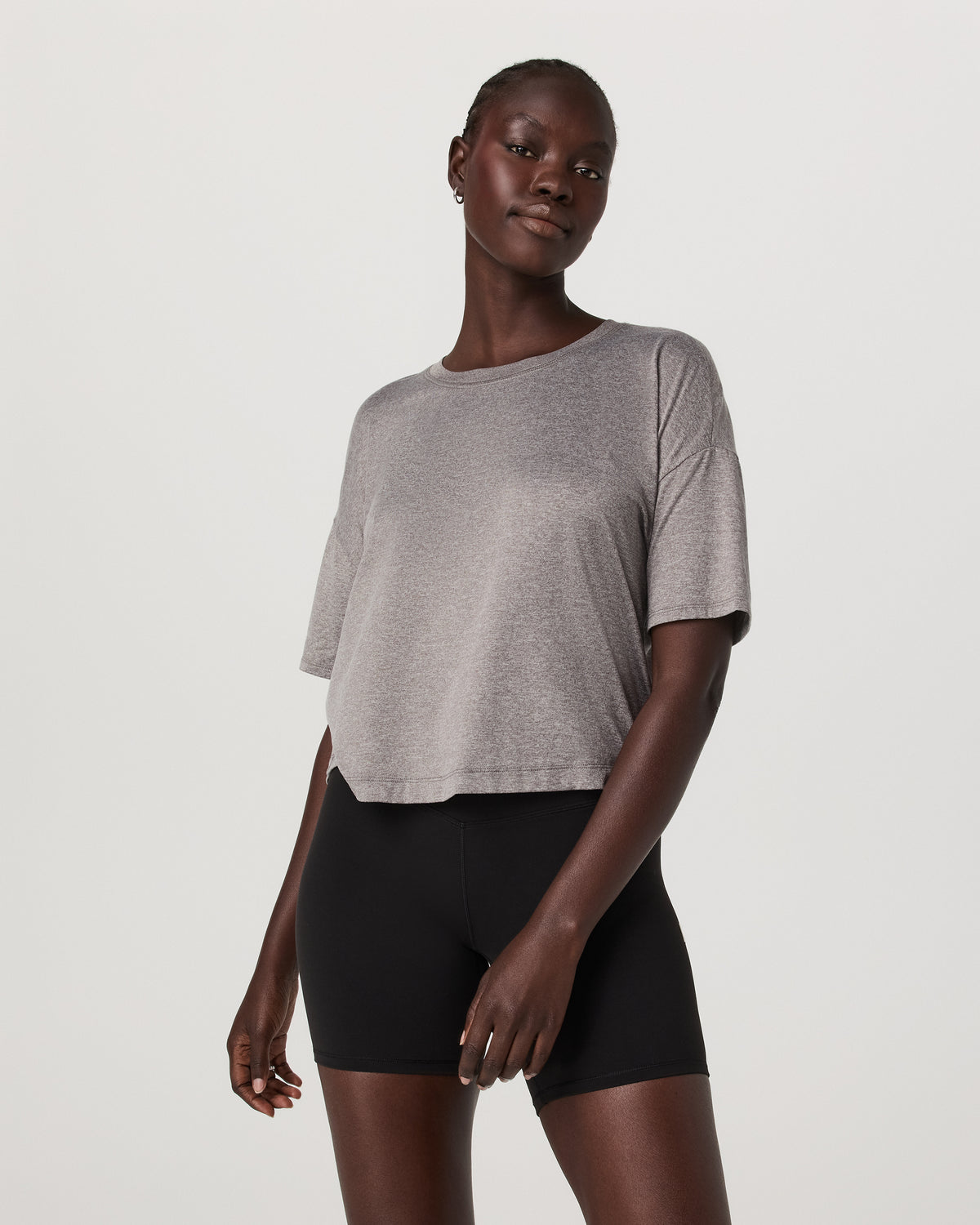 Energy Tee Women's Heather Grey Oversized Tee | Vuori Clothing