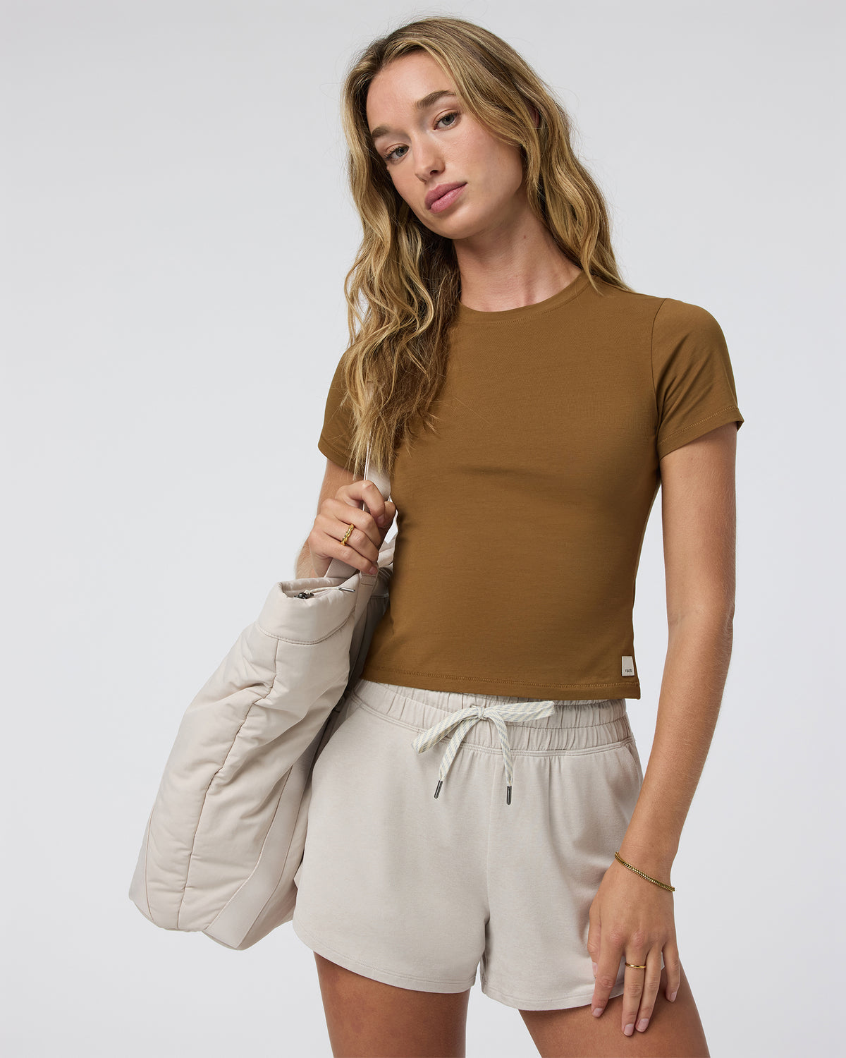 Feather Baby Tee Women's Rum Fitted Tee | Vuori Outlet