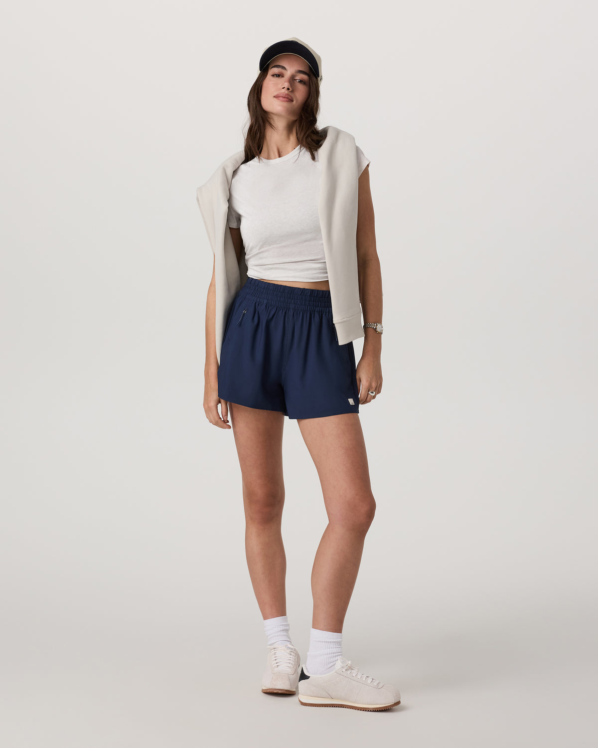 Short Sleeve Feather Classic Tee White Heather T-Shirt | Vuori US