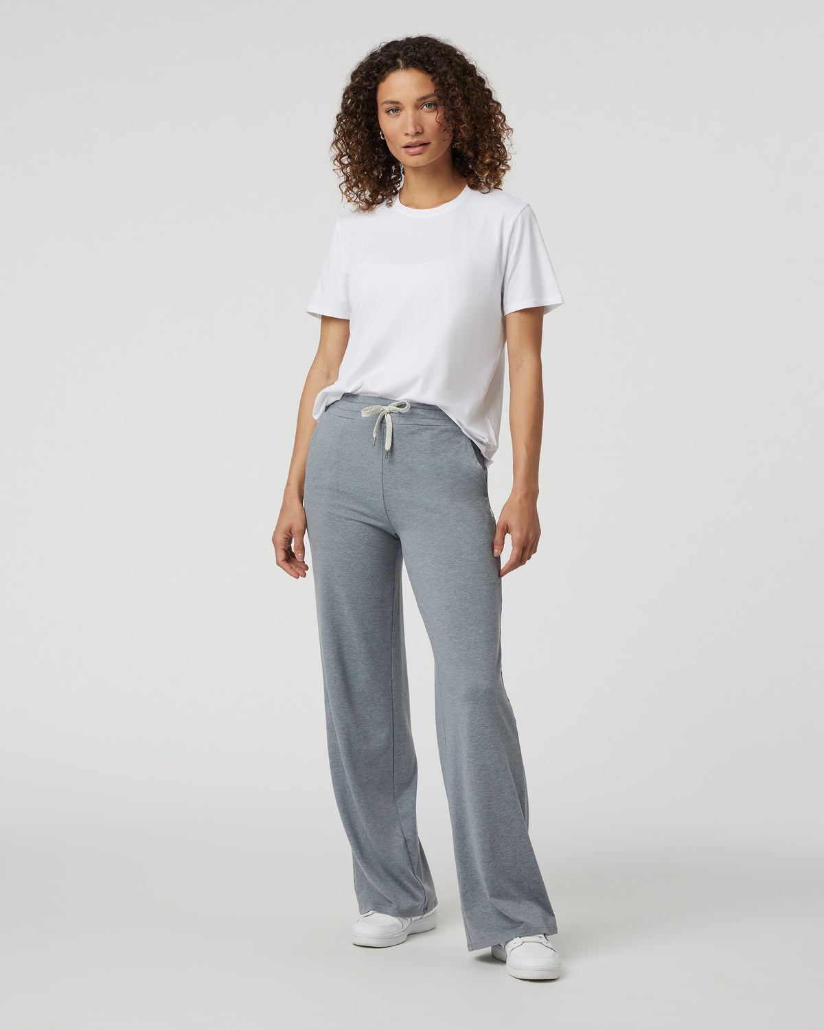 Feather Tee Women's White Lightweight Tee | Vuori Discount