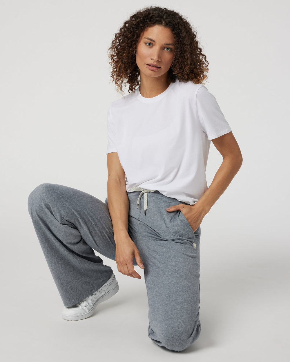 Feather Tee Women's White Lightweight Tee | Vuori Discount