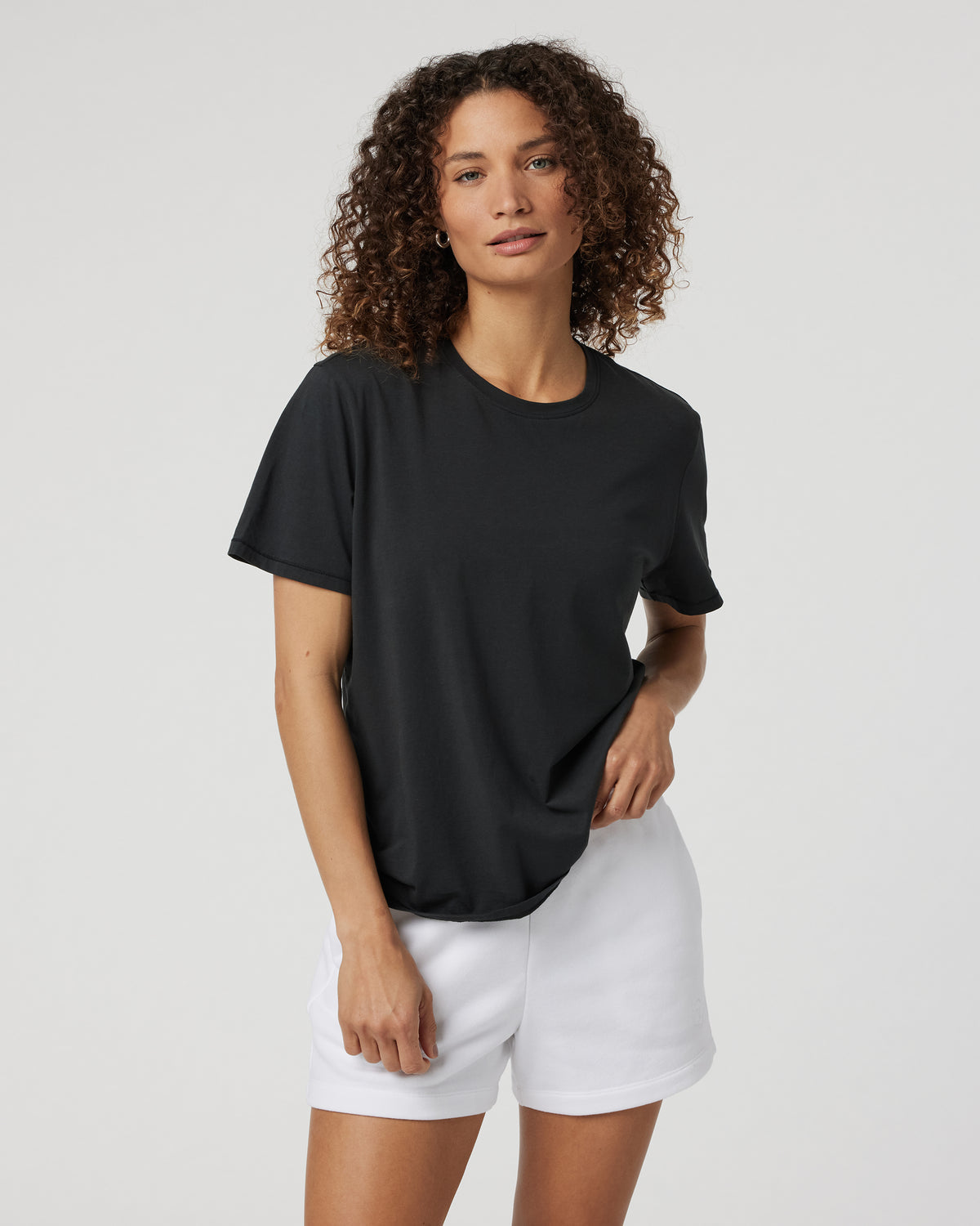 Feather Tee Women's Washed Black Tee | Vuori Sale