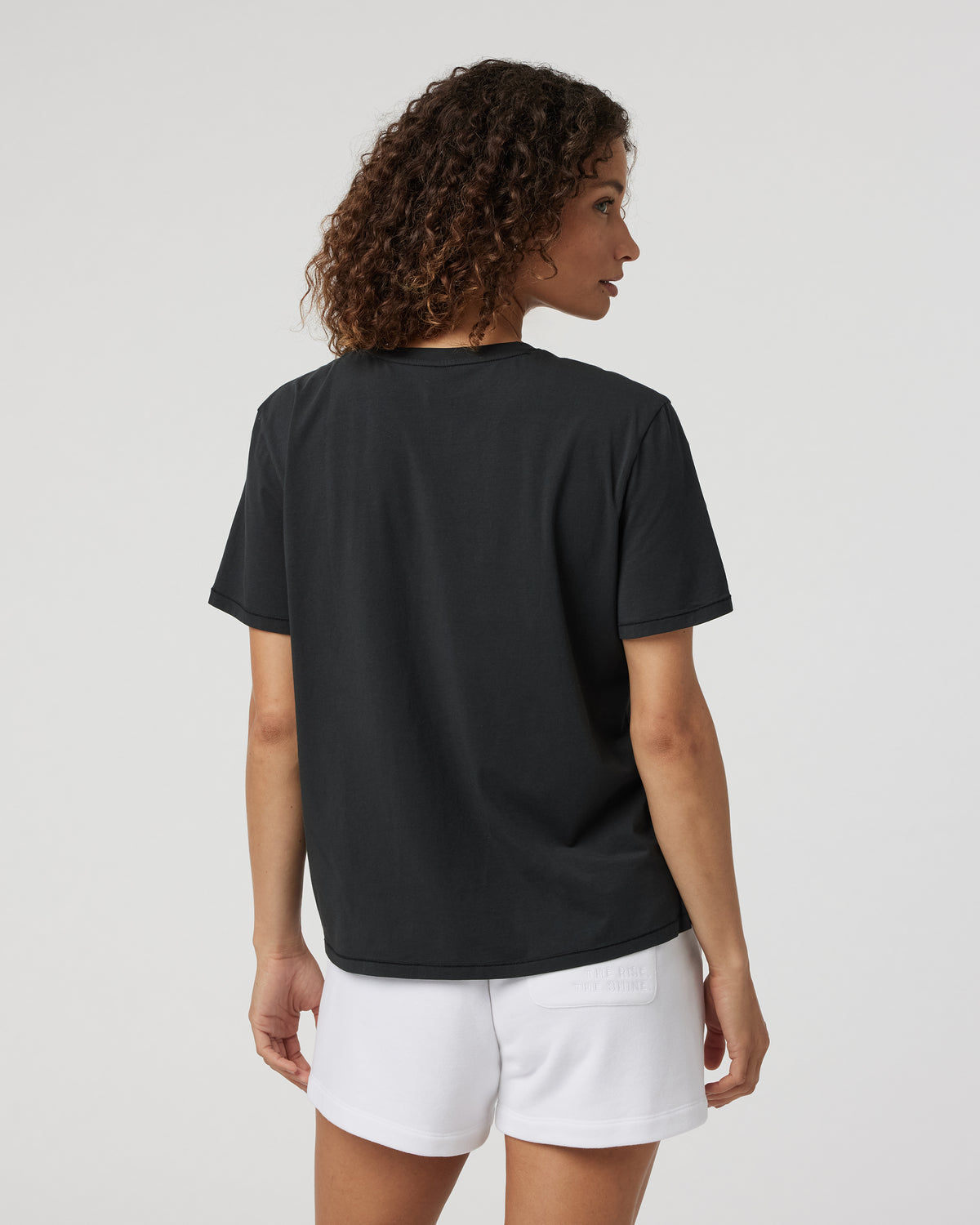 Feather Tee Women's Washed Black Tee | Vuori Sale