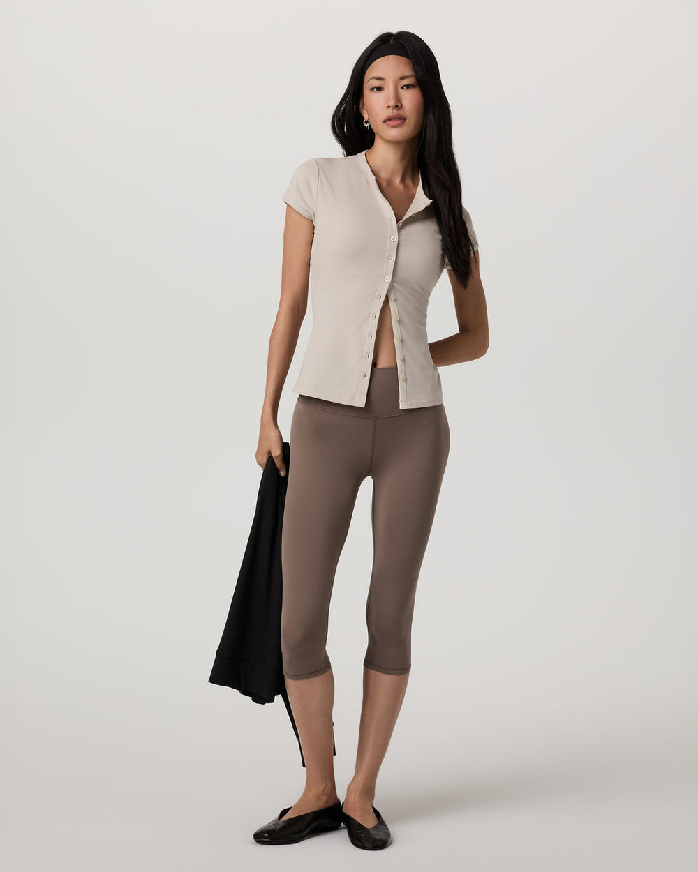 Short Sleeve Pose Button Up Women's Mushroom Crewneck | Vuori Online