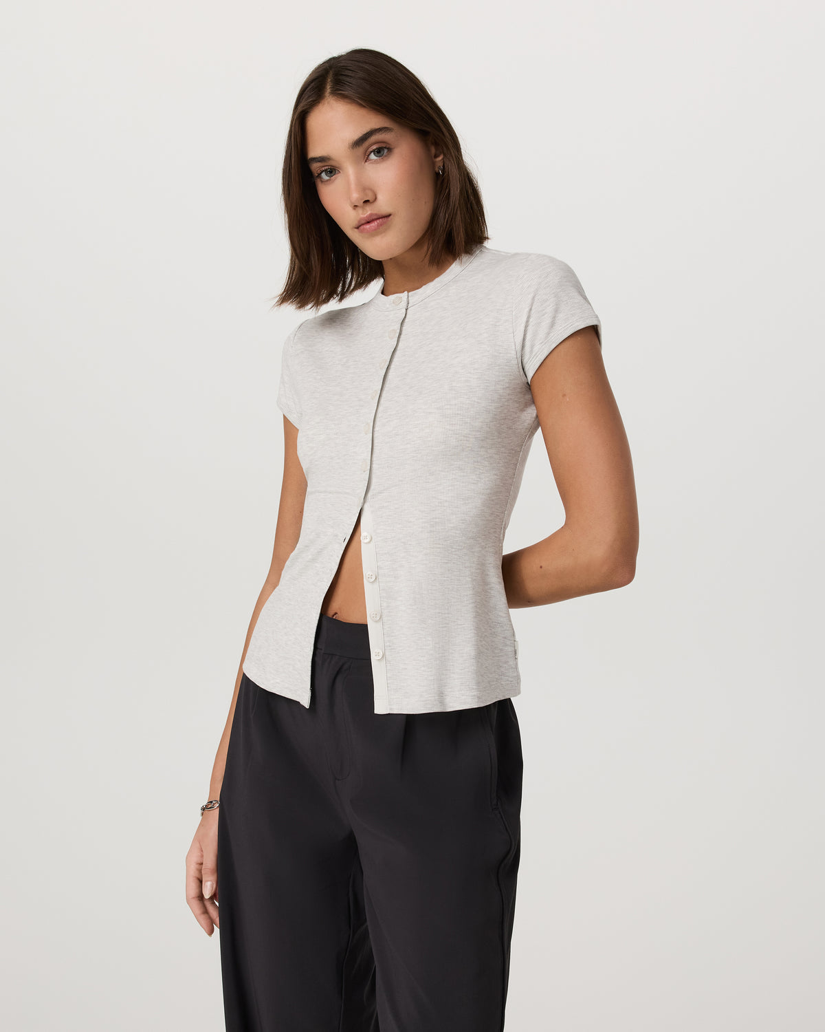 Women's Short Sleeve Pose Button Up White Heather Grey | Vuori Outlet