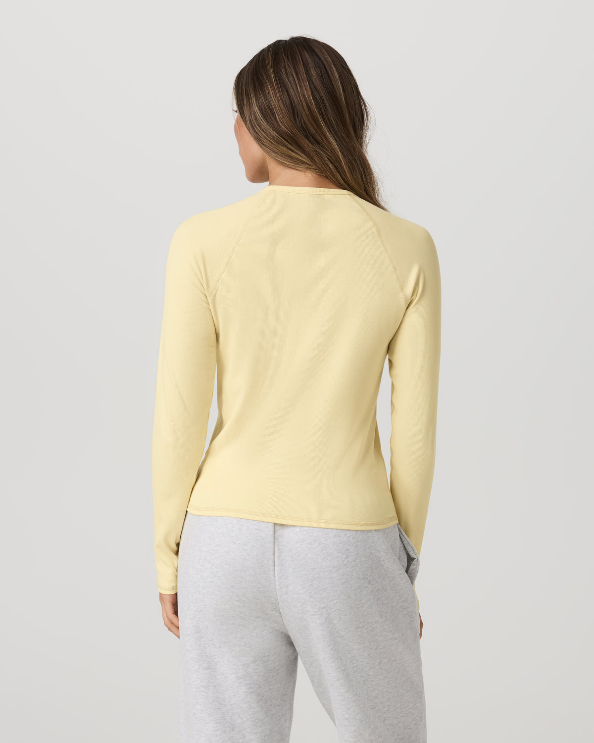 Long Sleeve Pose Crew Women's Lemon Snap Long Sleeve | Vuori On sale
