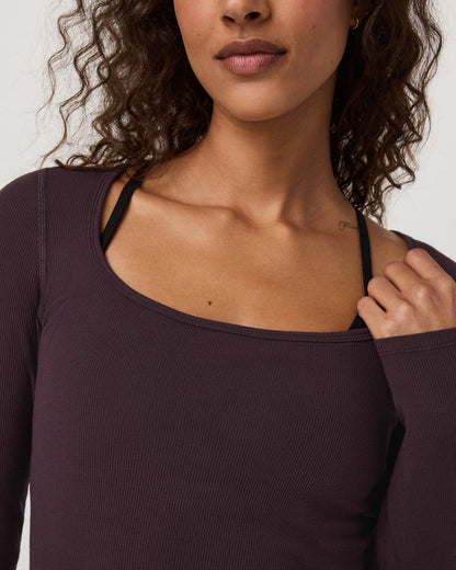 Long Sleeve Cove Ultra Scoop Women's Raisin Shirt | Vuori Clothing
