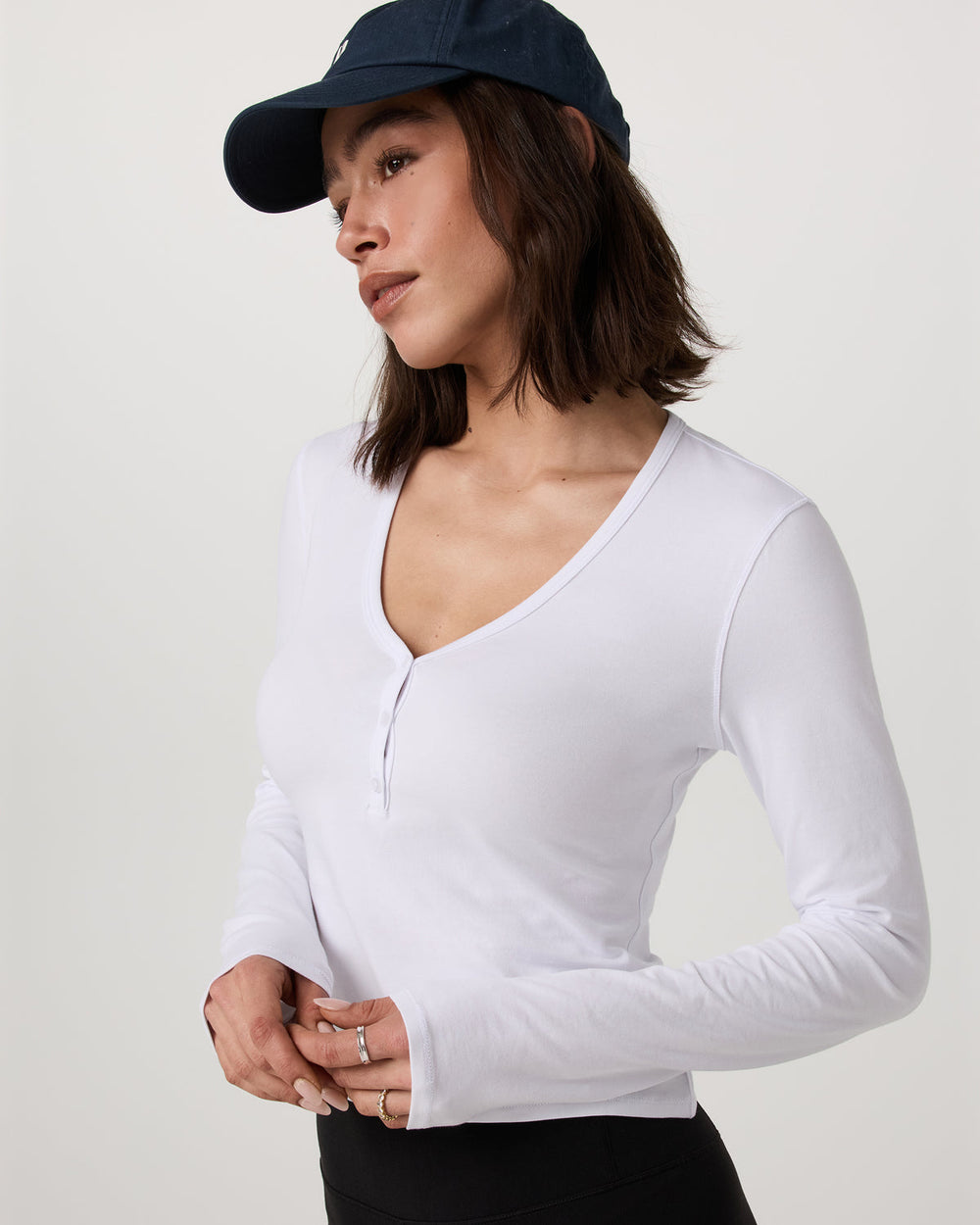 Long Sleeve Tuvalu Henley Women's White Shirt | Vuori