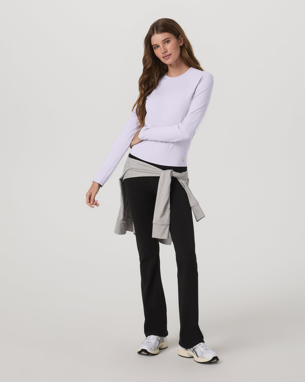 Long Sleeve Pose Crew Women's Lavender Ice Crewneck | Vuori Clothing