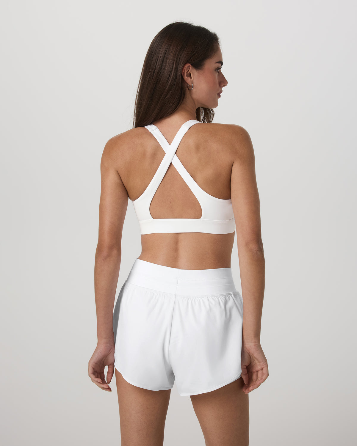 Daily Form Bra Women's White Racerback Sports Bra | Vuori For sale