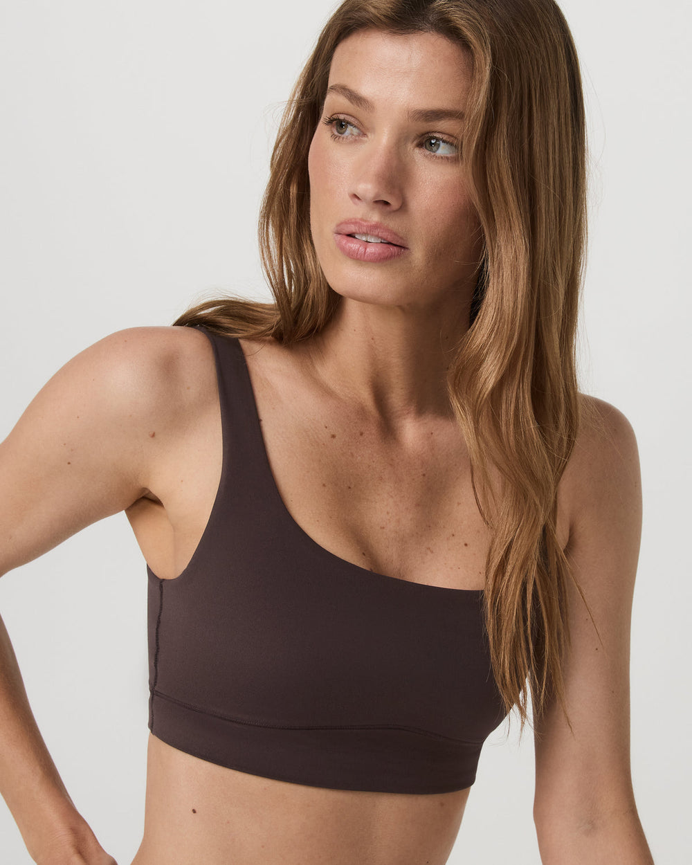 Vuori AllTheForm™ Bra Women's French Roast Sports Bra | Vuori Clothing