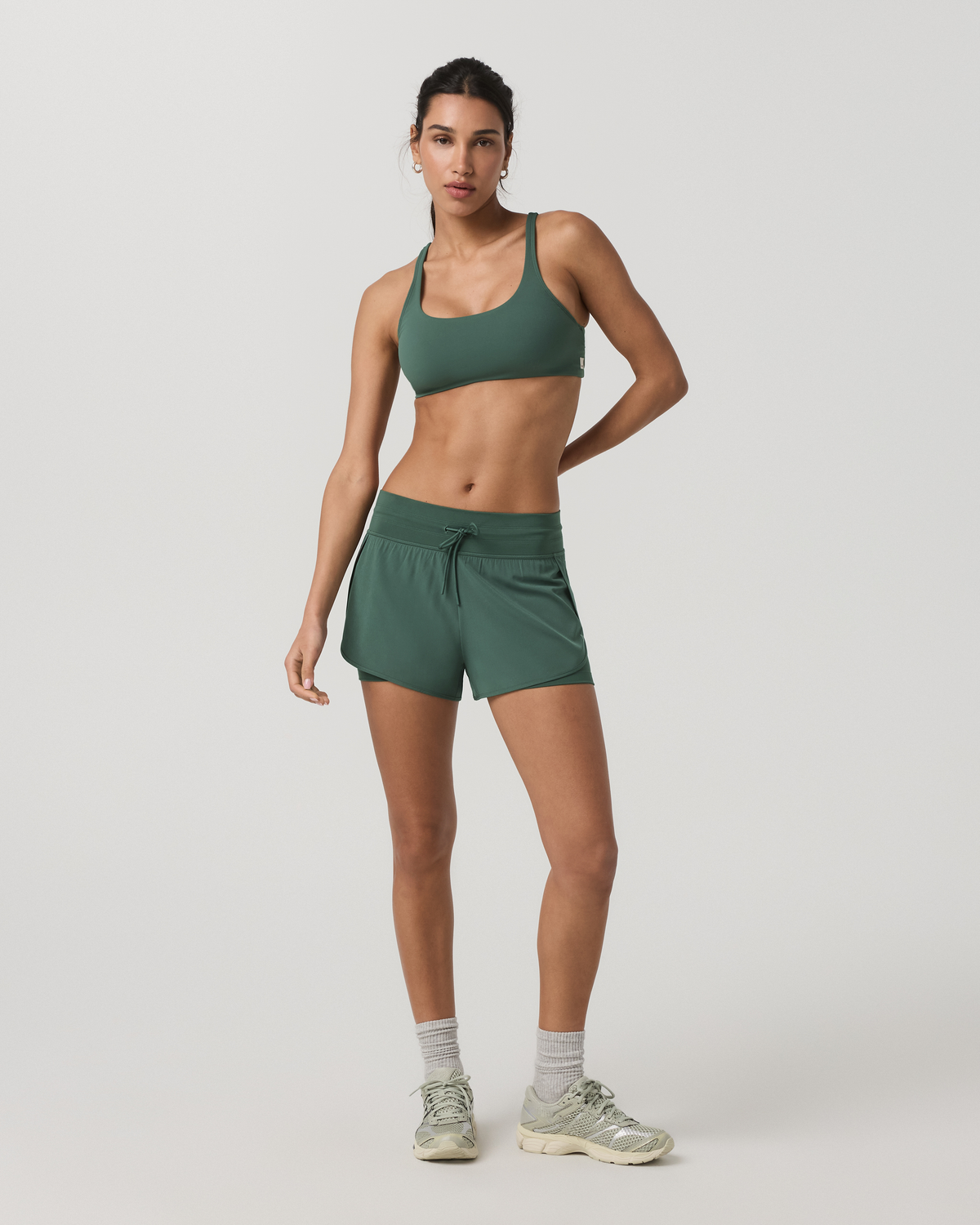 Yosemite Bra Women's Agate Green Strappy Sports Bra | Vuori For sale