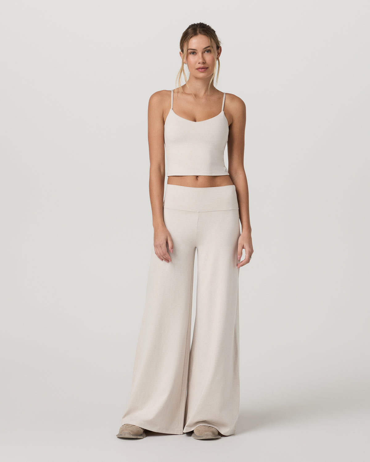 Halo Easy Wideleg Pant-Short Women's Ecru Heather Pants | Vuori Online