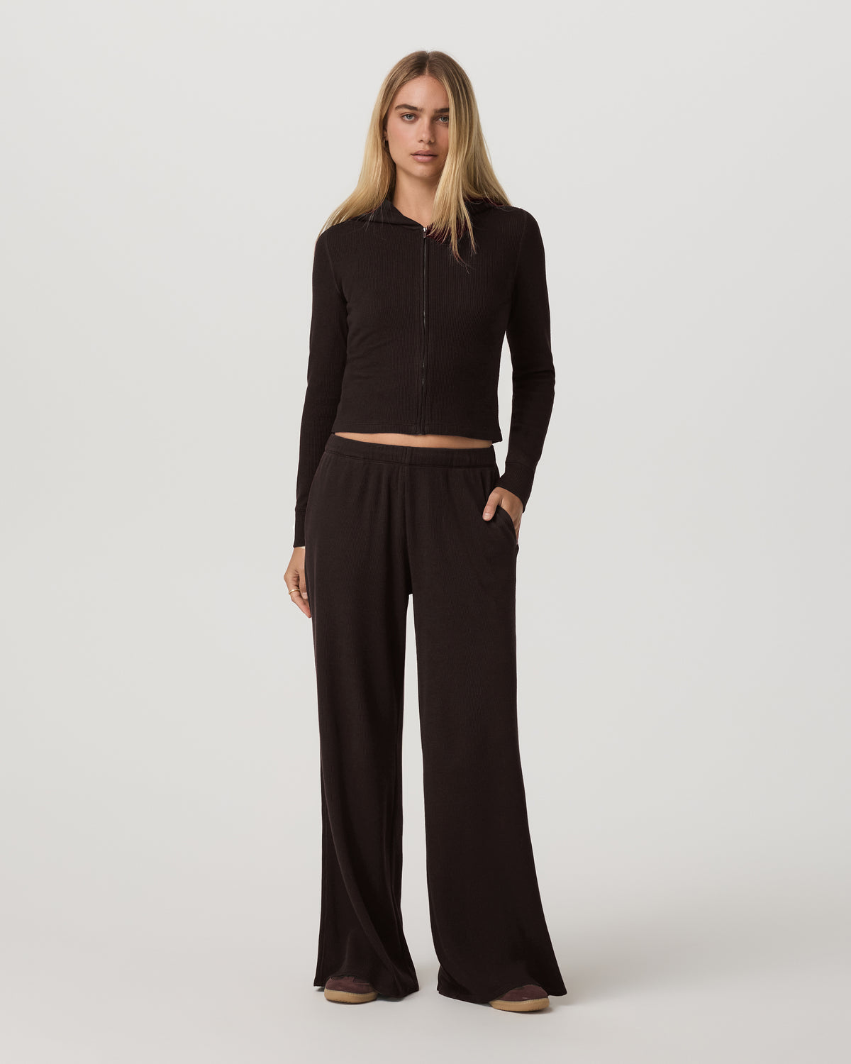 Waffle Wideleg Pant Women's Dark Java Waffle Knit Pants | Vuori