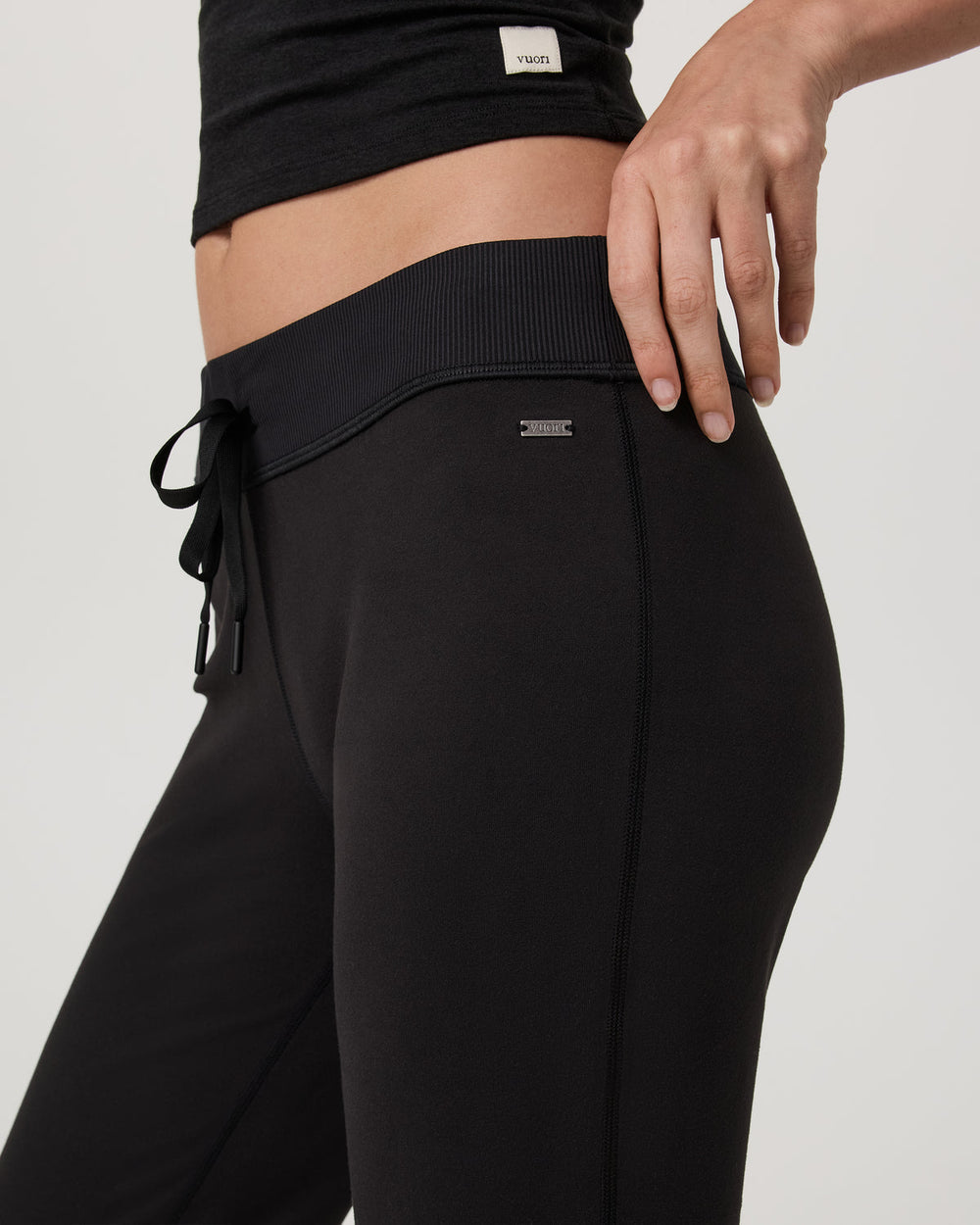 Halo Flare Pant Women's Solid Black Pants | Vuori Online