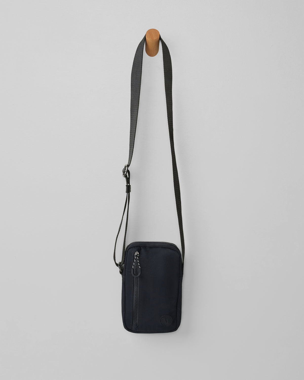 All Around Crossbody Black Bag | Vuori