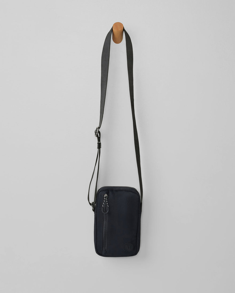 All Around Crossbody Black Bag | Vuori