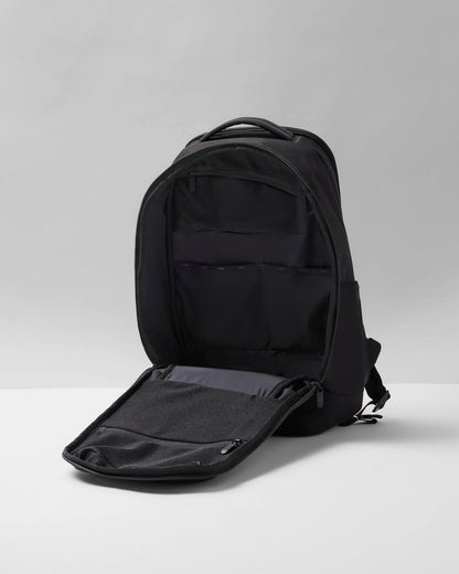 Pursuits Commuter Backpack Black | Vuori Sale