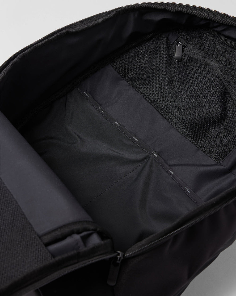 Pursuits Commuter Backpack Black | Vuori Sale