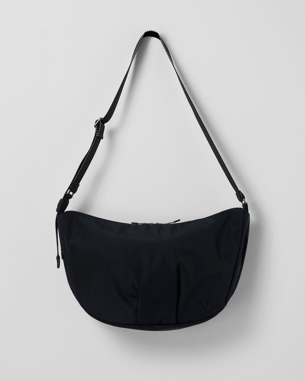 Vuori Carryall Stylish Black Modern Crescent Bag | Vuori
