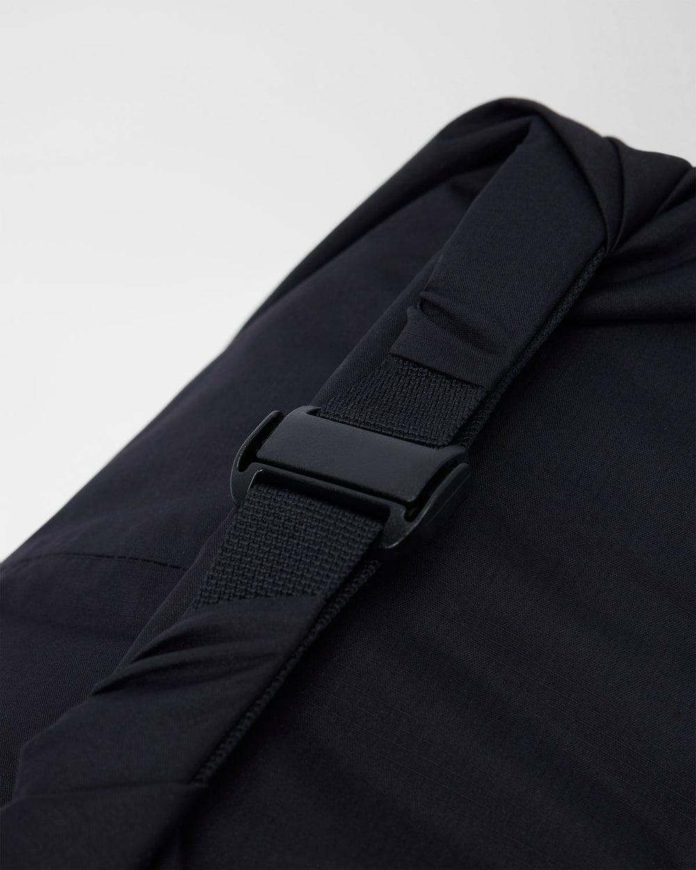 Packable Travel Bag Lightweight Black Roll Top Bag | Vuori On sale