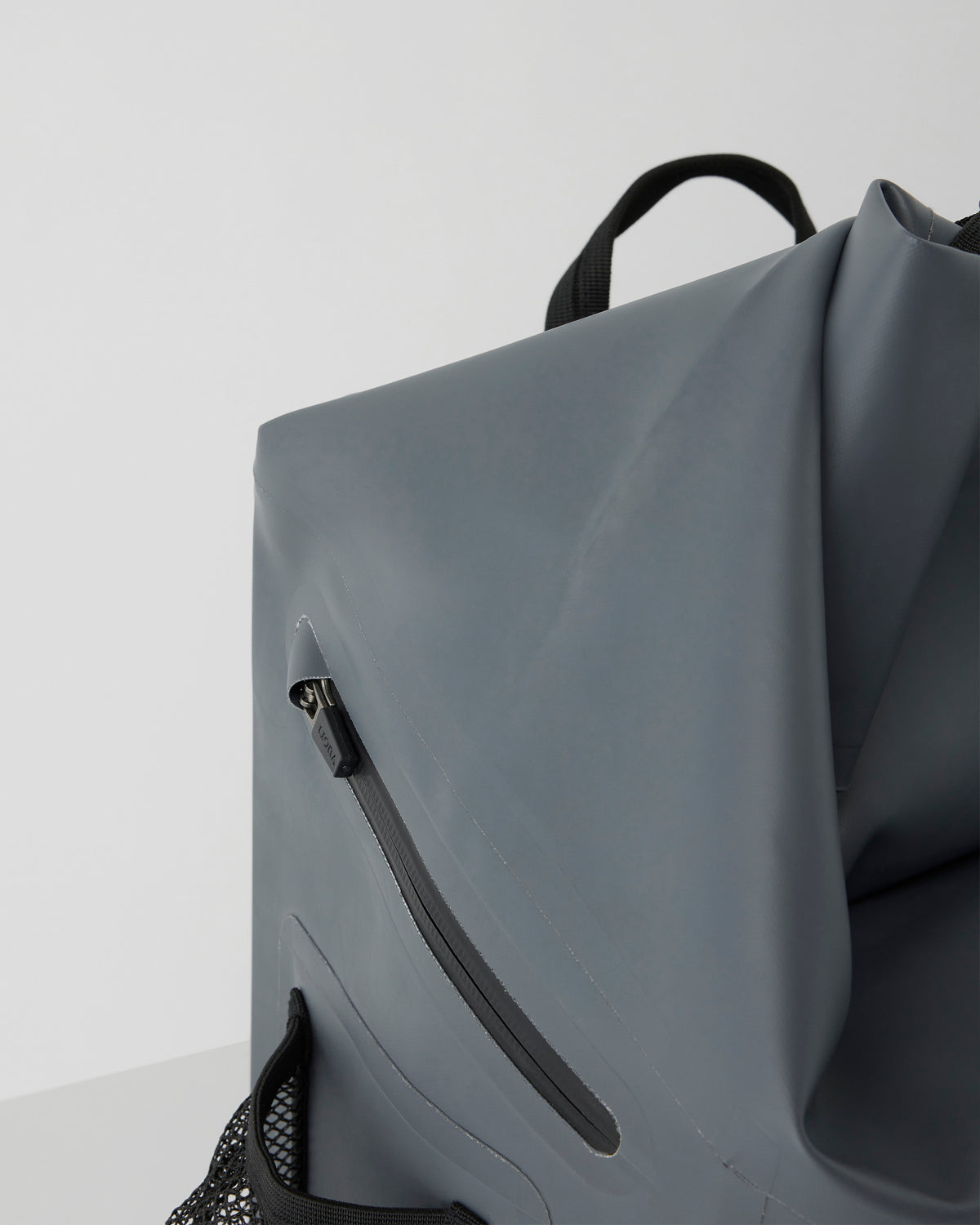 Vuori Dry Bag Charcoal Waterproof Bag | Vuori Outlet