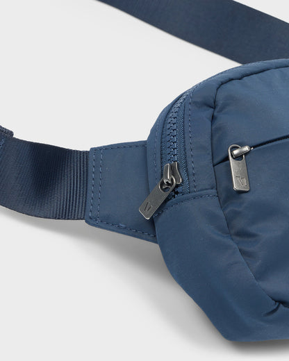 All Around Hip Pack Ocean Blue Versatile Travel Bag | Vuori Clothing