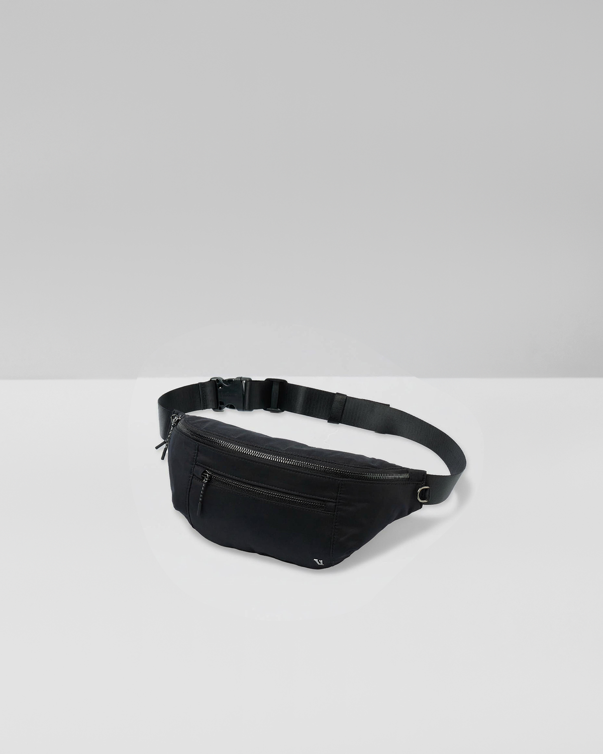 Vuori Sling Black Hip Pack | Vuori