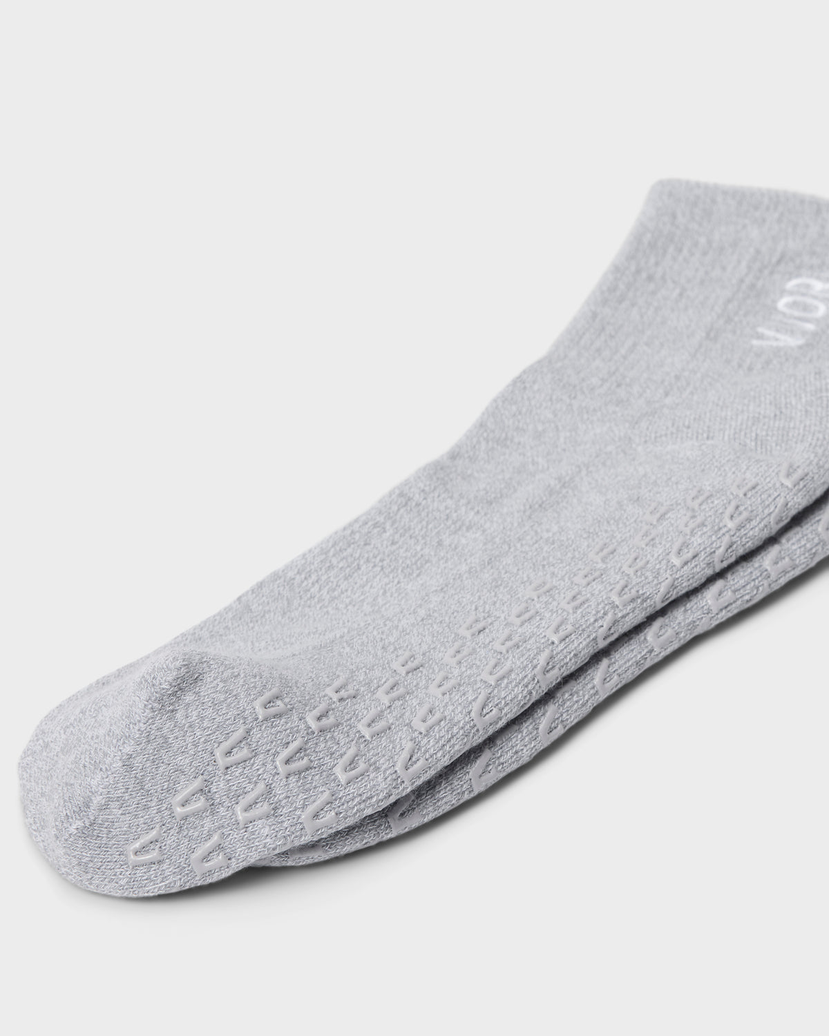 Half Crew Gripper Sock Light Heather Grey Grip | Vuori US