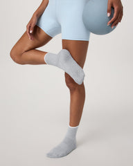 Half Crew Gripper Sock Light Heather Grey Grip | Vuori US