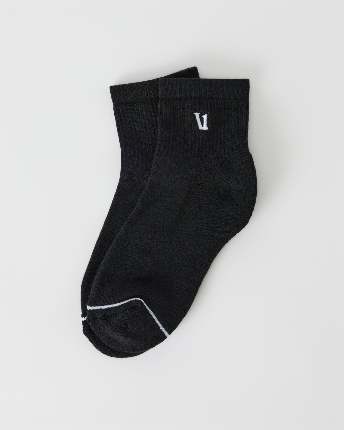Quarter Crew V1 Sock 2.0 Black Quarter Crew Socks | Vuori Outlet