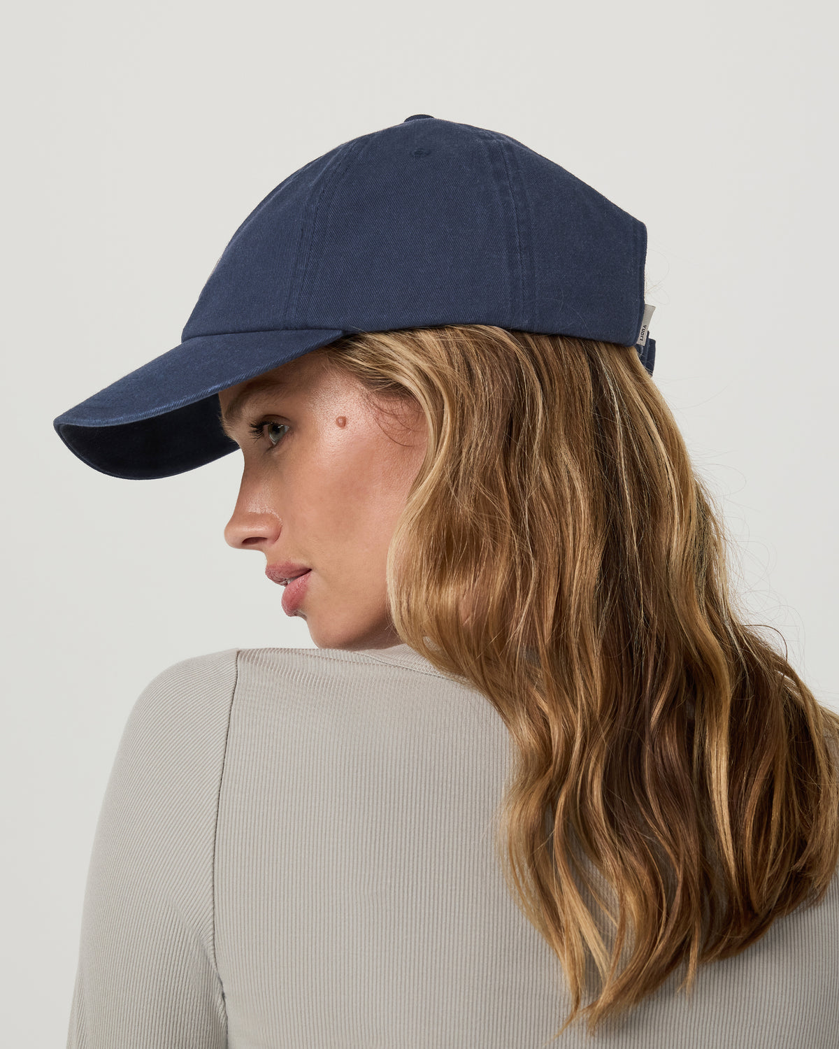 Vuori Dad Hat Low Profile Navy Hat | Vuori Outlet