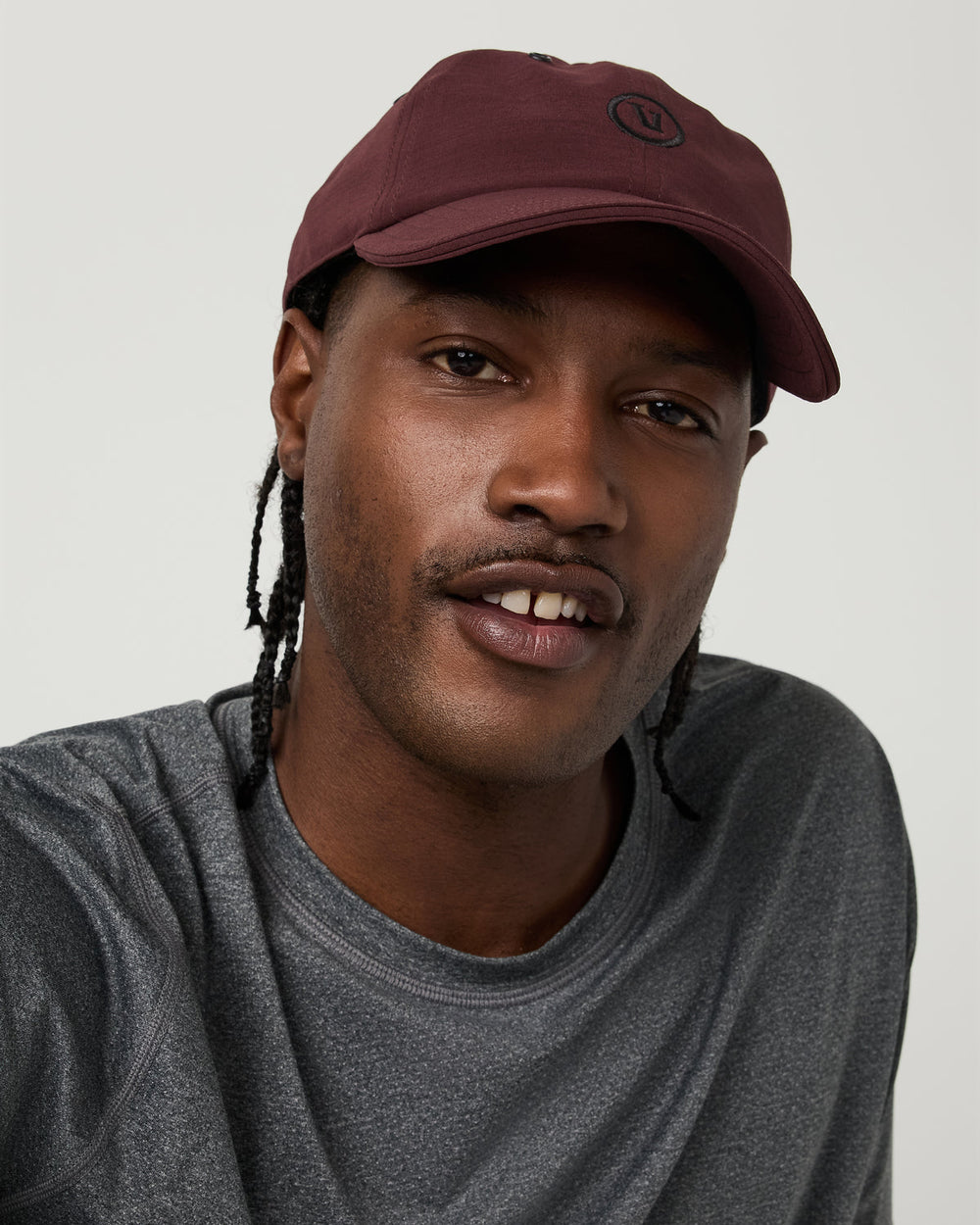 Kore Elevate Hat Burgundy Hat | Vuori Sale
