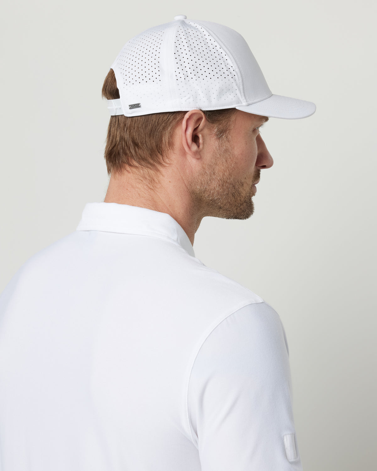 V1 Water Tech Hat White Floating Hat | Vuori Online