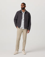 Men's Cascade Tech Chino Athletic Slim Fit 30" Trench | Vuori US